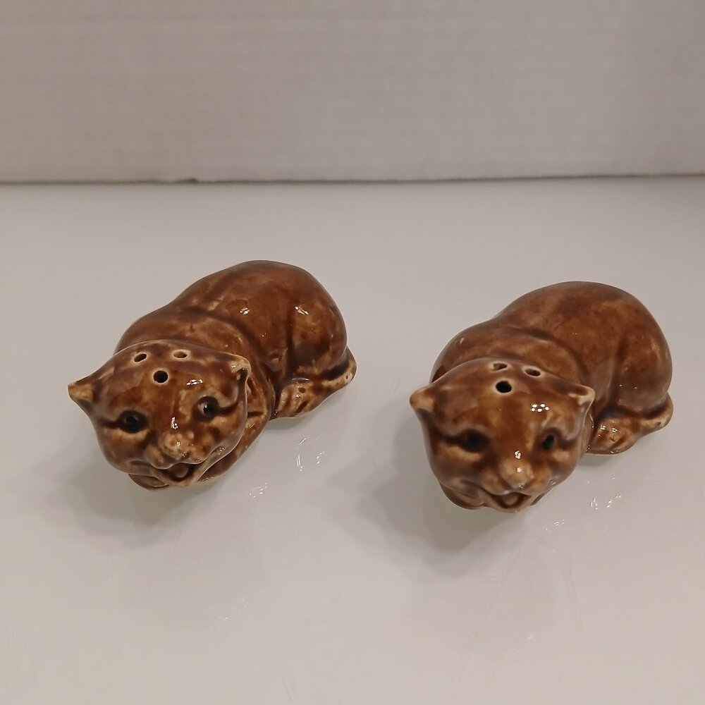 Vintage Smiling Cats Salt And Pepper Shakers Brown Ceramic Japan